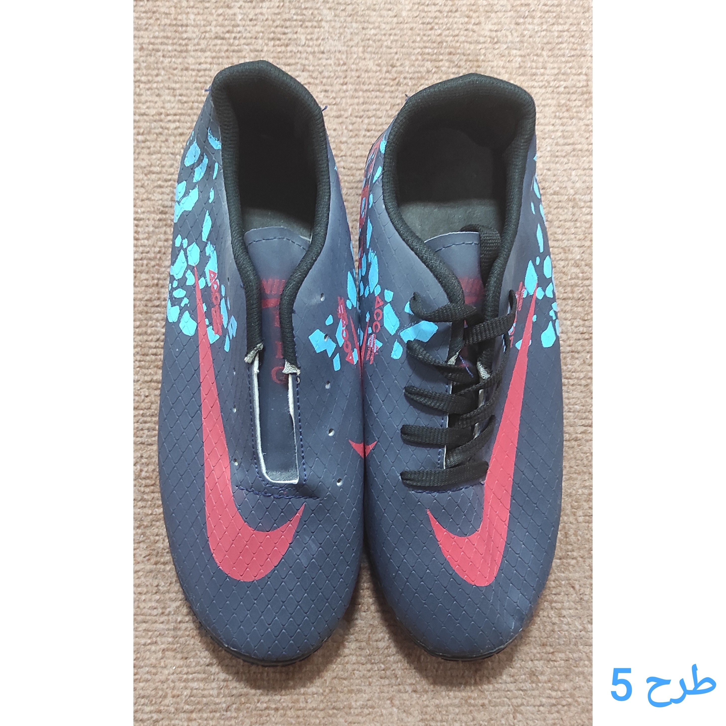 کفش استوک فوتبال اعلا مارک Nike سایز 44